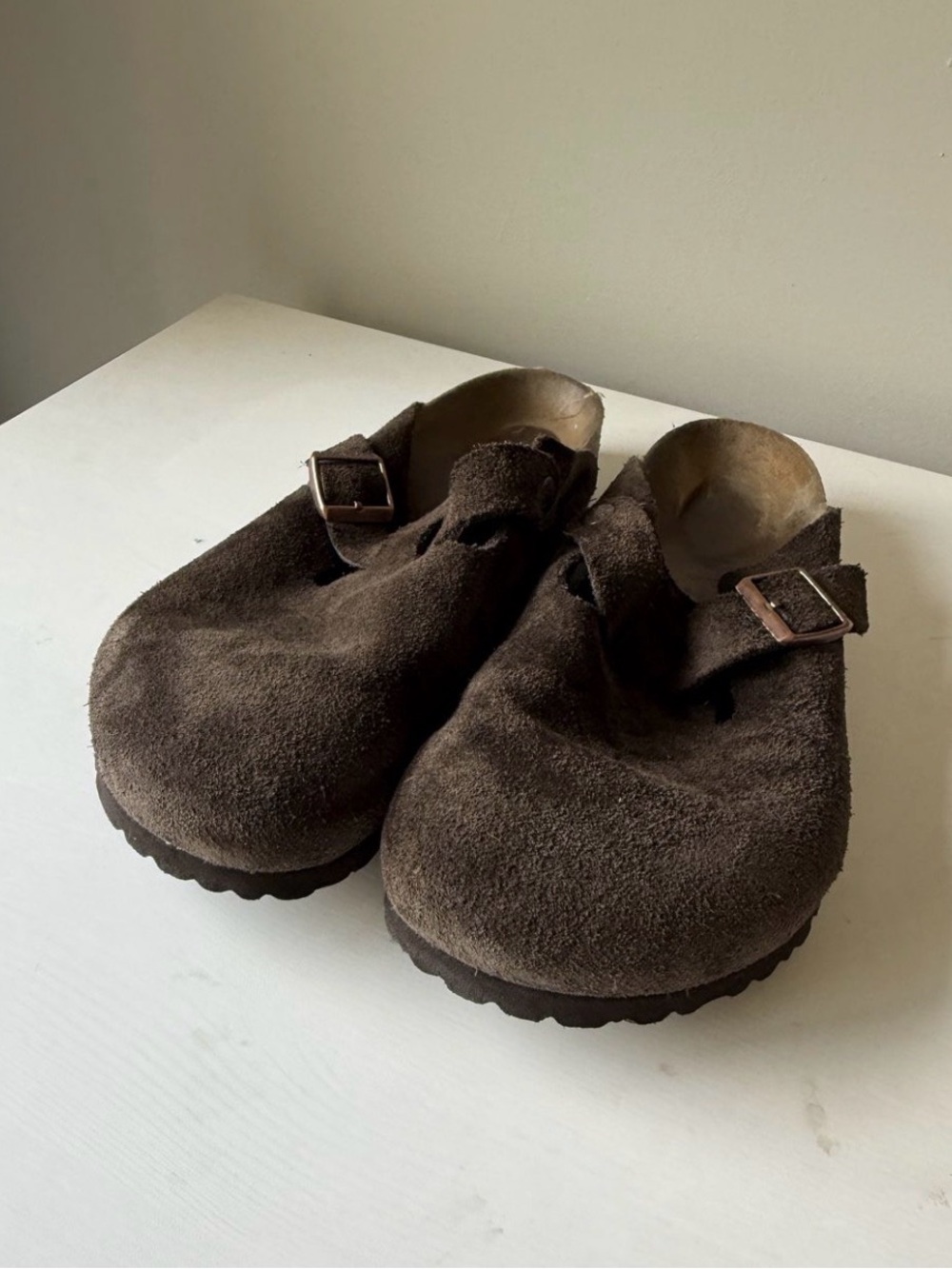 BIRKENSTOCK BOSTON MOCHA BASIC SLIPPER WOMENS 10 MENS 8 NO BOX OPEN TO OFFERS